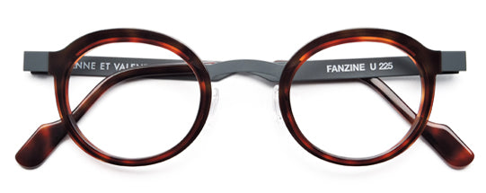 Anne et Valentin FORMACOLOR FANZINE - Luxury Readers